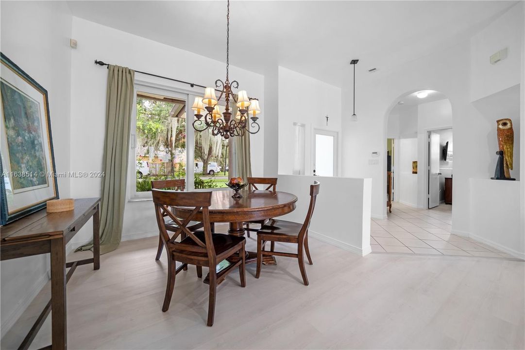 Active With Contract: $745,000 (4 beds, 3 baths, 2064 Square Feet)