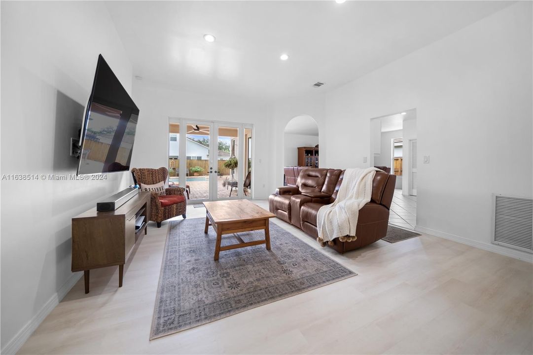 Active With Contract: $745,000 (4 beds, 3 baths, 2064 Square Feet)