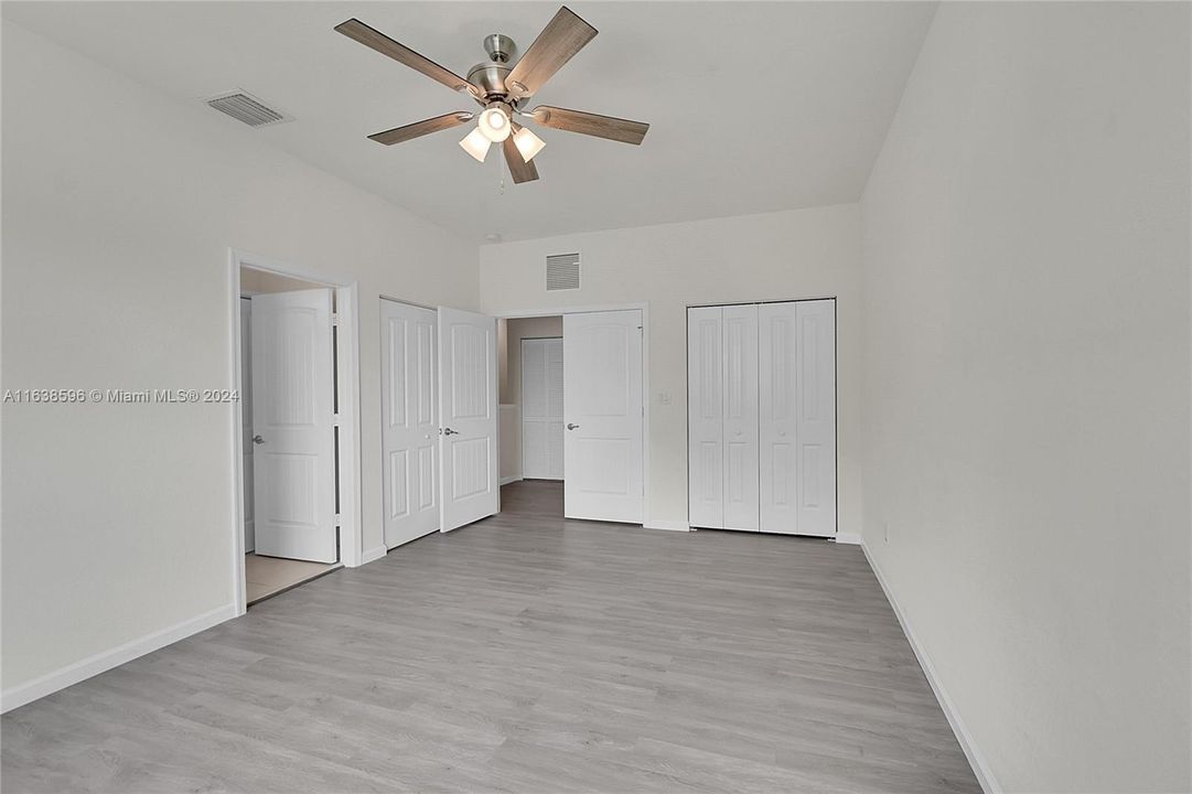 最近租的: $2,900 (3 贝兹, 2 浴室, 1349 平方英尺)