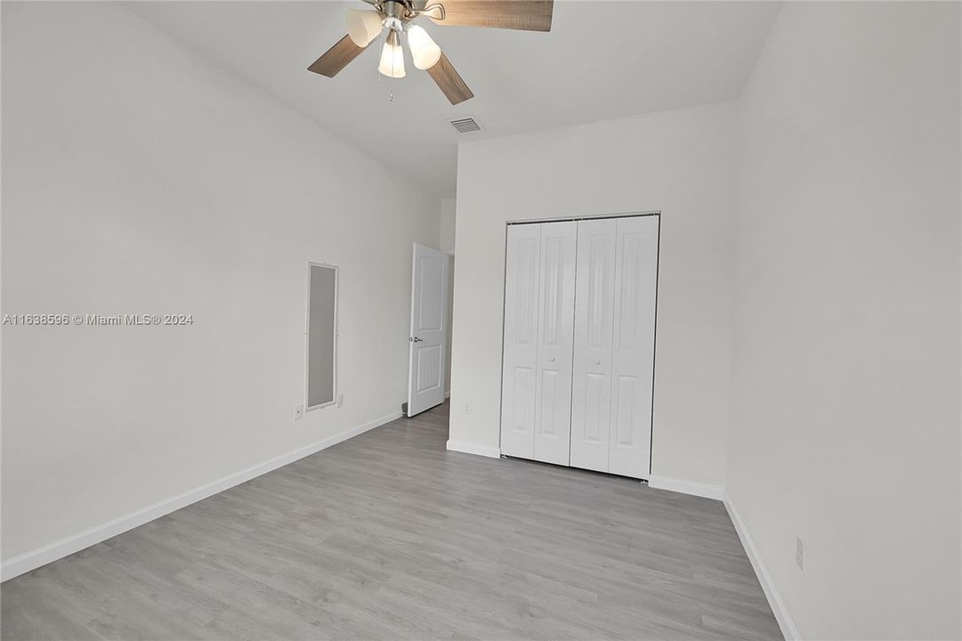 最近租的: $2,900 (3 贝兹, 2 浴室, 1349 平方英尺)