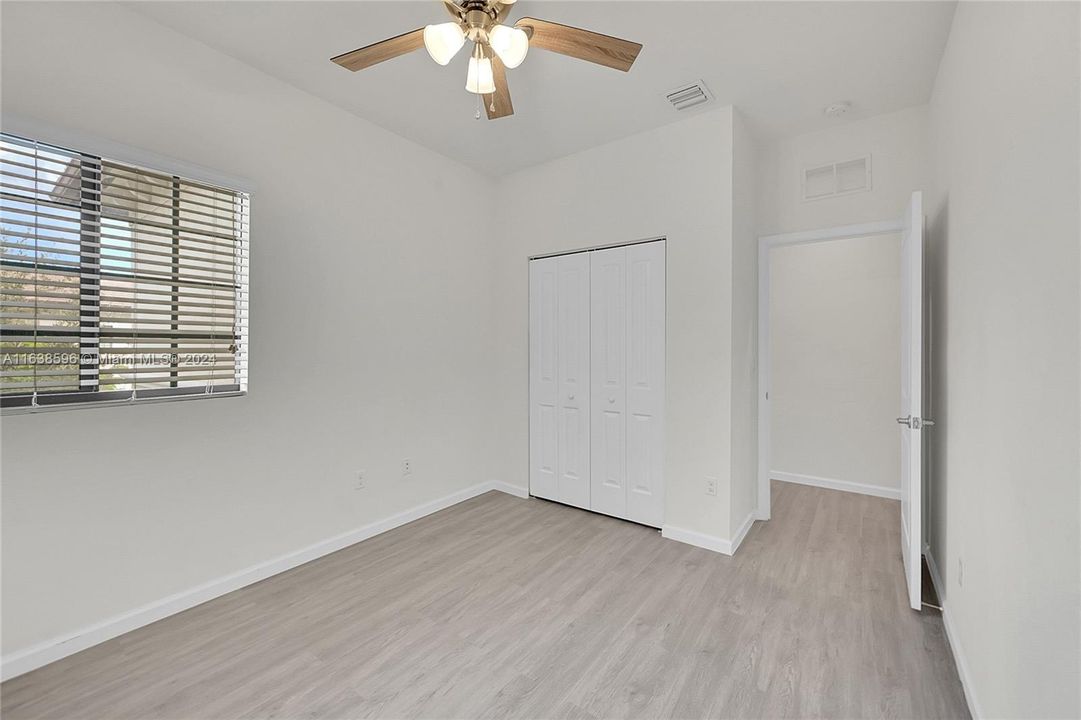 最近租的: $2,900 (3 贝兹, 2 浴室, 1349 平方英尺)