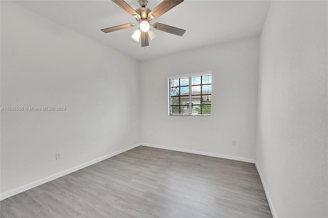 最近租的: $2,900 (3 贝兹, 2 浴室, 1349 平方英尺)