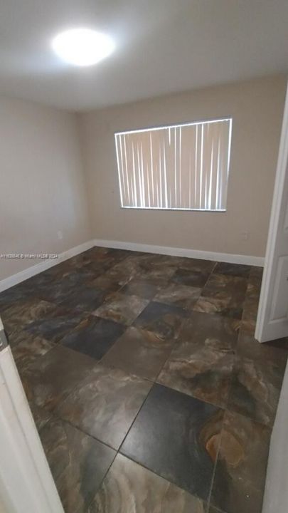 Recently Rented: $2,000 (2 beds, 2 baths, 1090 Square Feet)