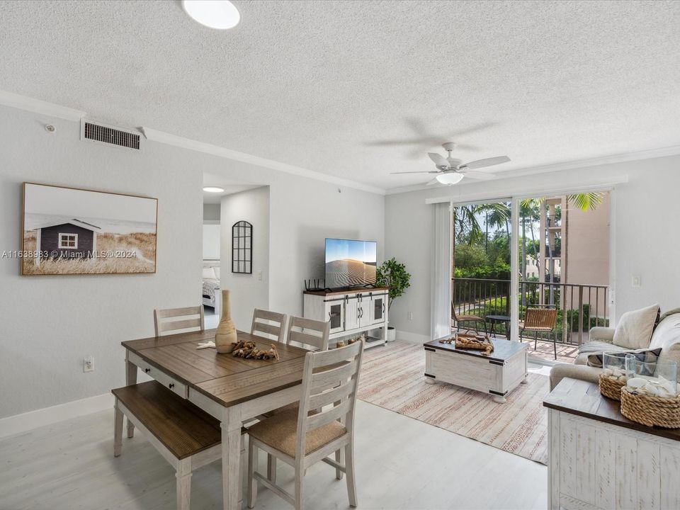 Active With Contract: $3,350 (3 beds, 2 baths, 1237 Square Feet)