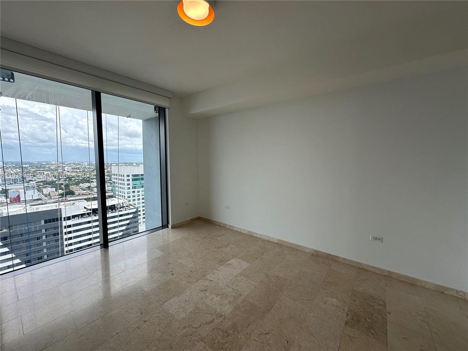 最近租的: $5,500 (2 贝兹, 2 浴室, 1400 平方英尺)