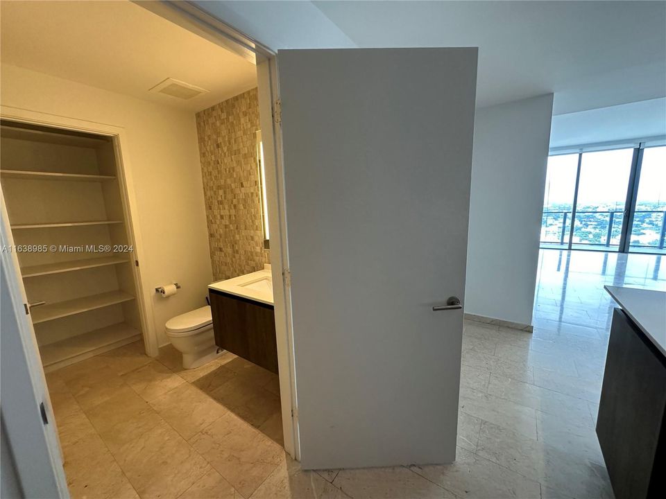 最近租的: $5,500 (2 贝兹, 2 浴室, 1400 平方英尺)