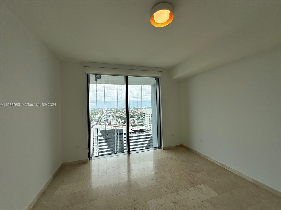 最近租的: $5,500 (2 贝兹, 2 浴室, 1400 平方英尺)