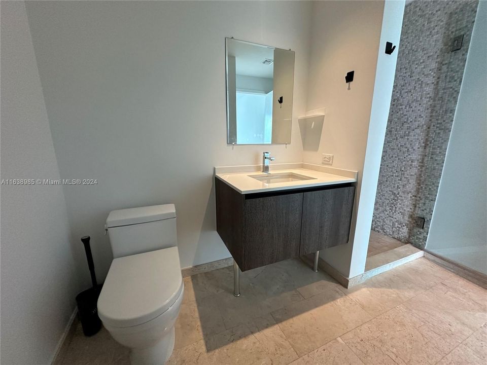 最近租的: $5,500 (2 贝兹, 2 浴室, 1400 平方英尺)