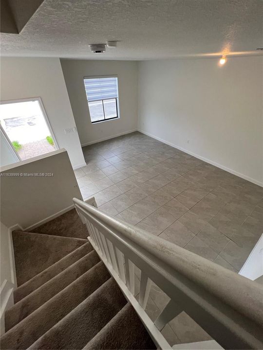 Active With Contract: $2,850 (3 beds, 2 baths, 1545 Square Feet)