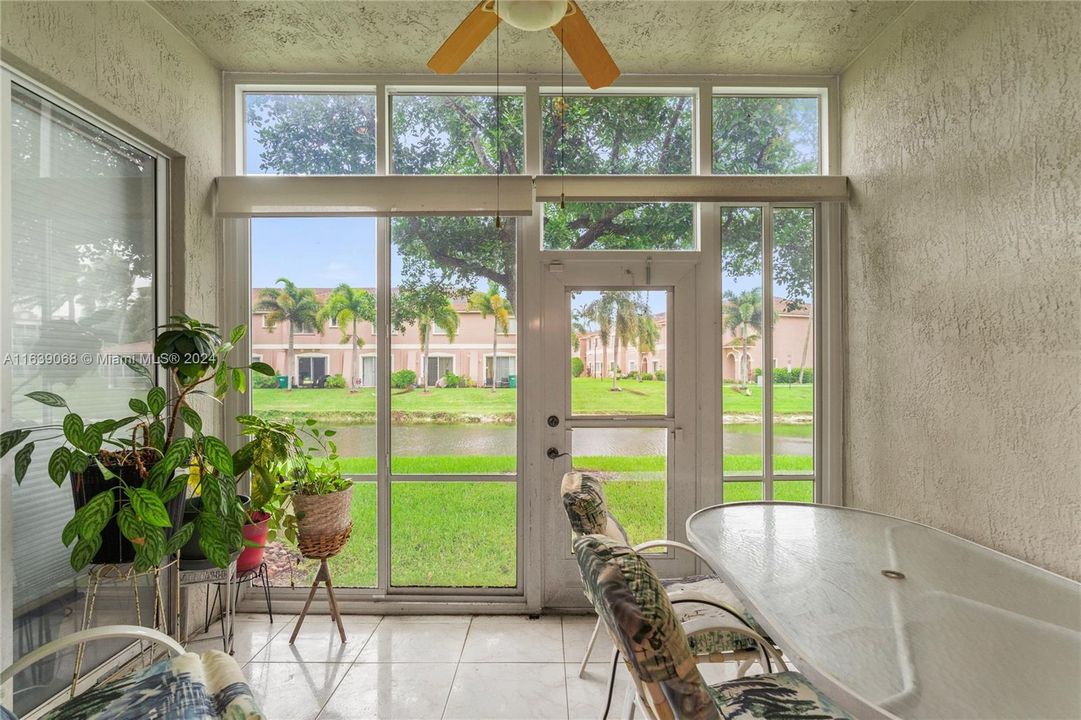 Recently Sold: $325,000 (2 beds, 2 baths, 1692 Square Feet)