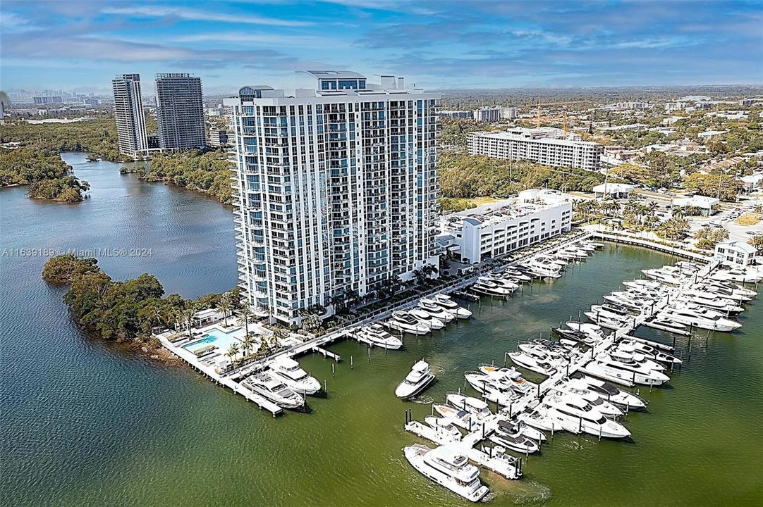 Active With Contract: $1,199,000 (3 beds, 2 baths, 1957 Square Feet)