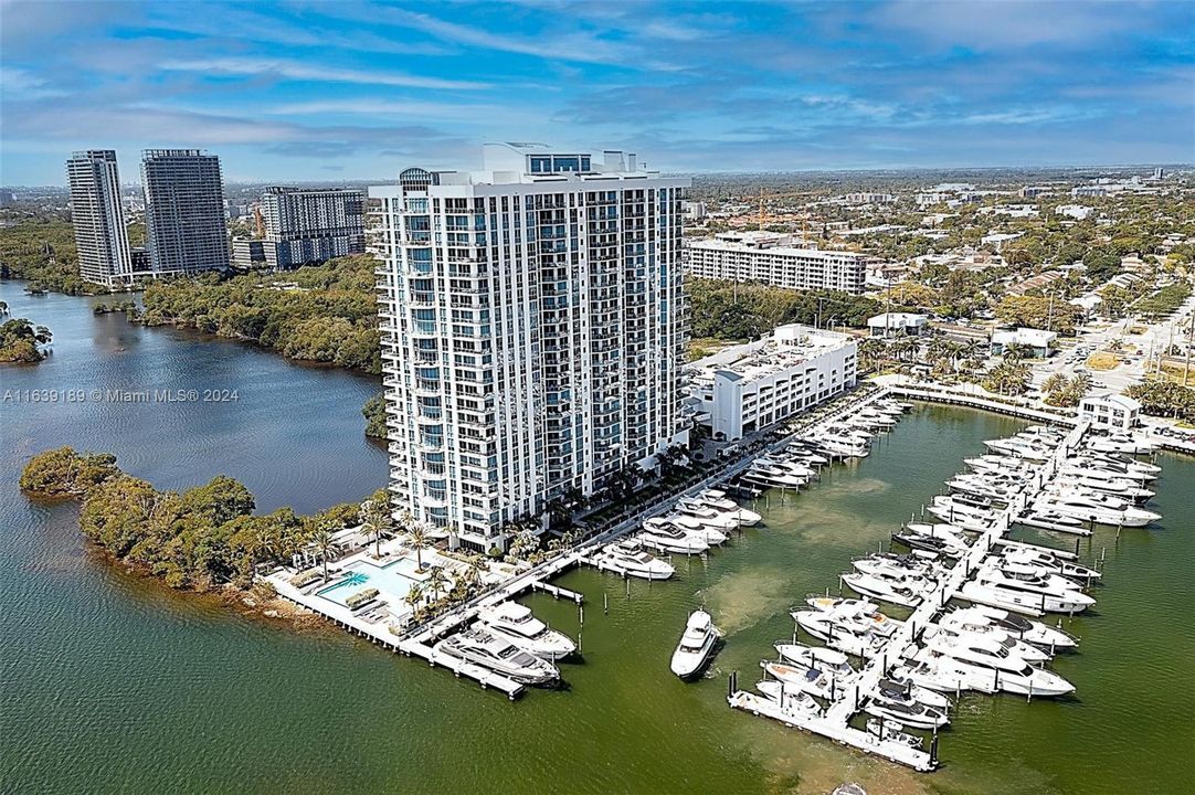 Active With Contract: $1,199,000 (3 beds, 2 baths, 1957 Square Feet)