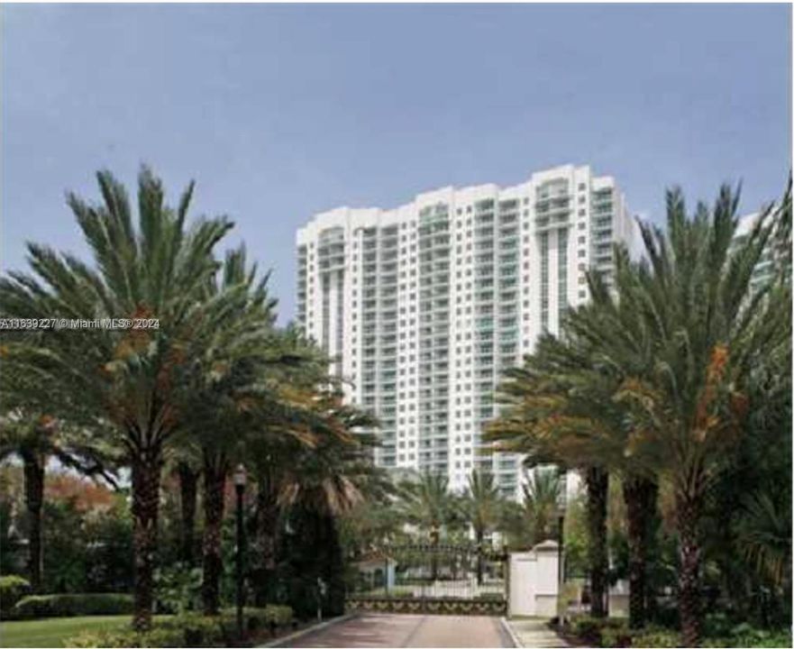 Active With Contract: $8,500 (3 beds, 3 baths, 3069 Square Feet)