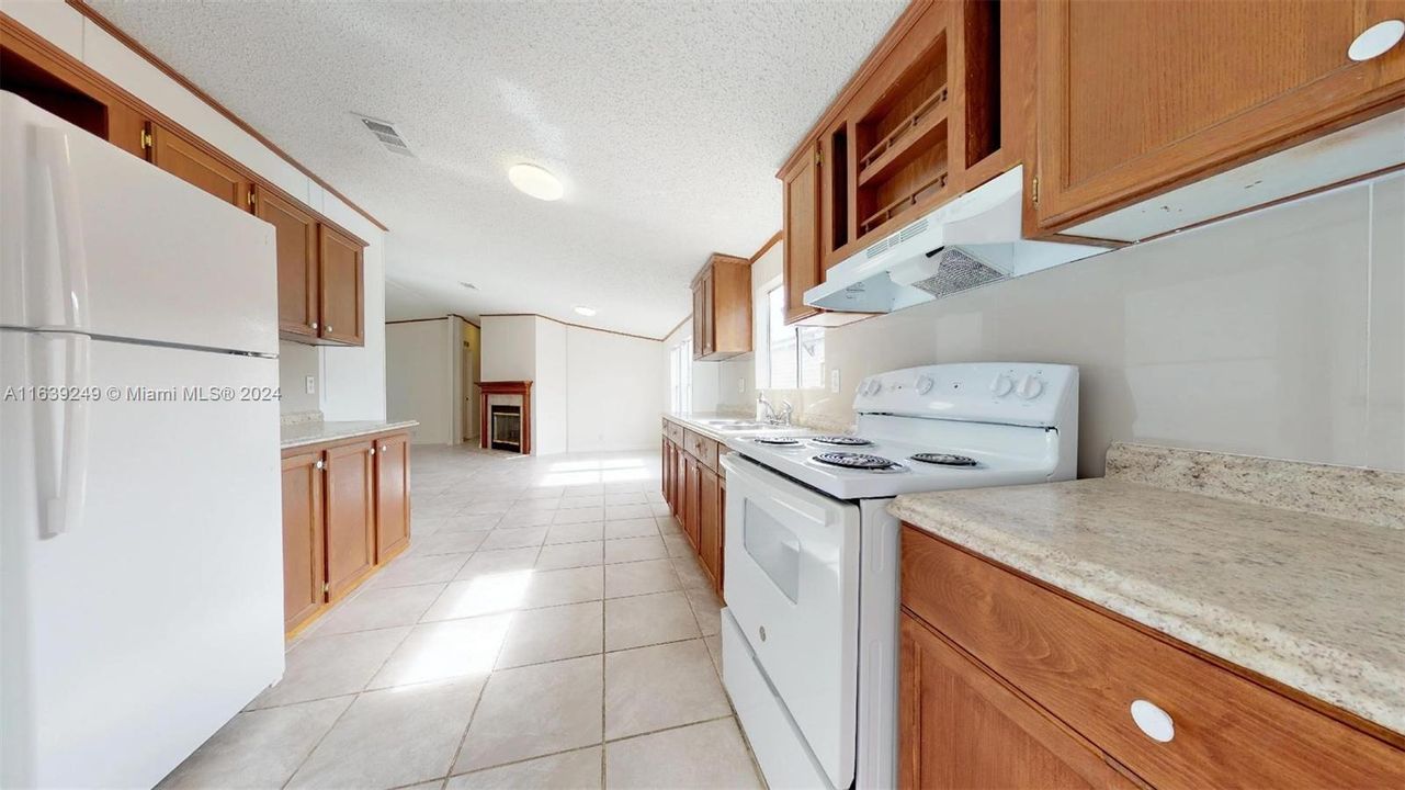 For Sale: $279,900 (3 beds, 2 baths, 1690 Square Feet)