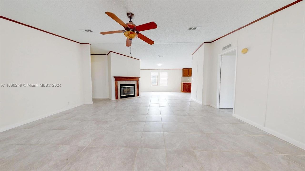 For Sale: $279,900 (3 beds, 2 baths, 1690 Square Feet)