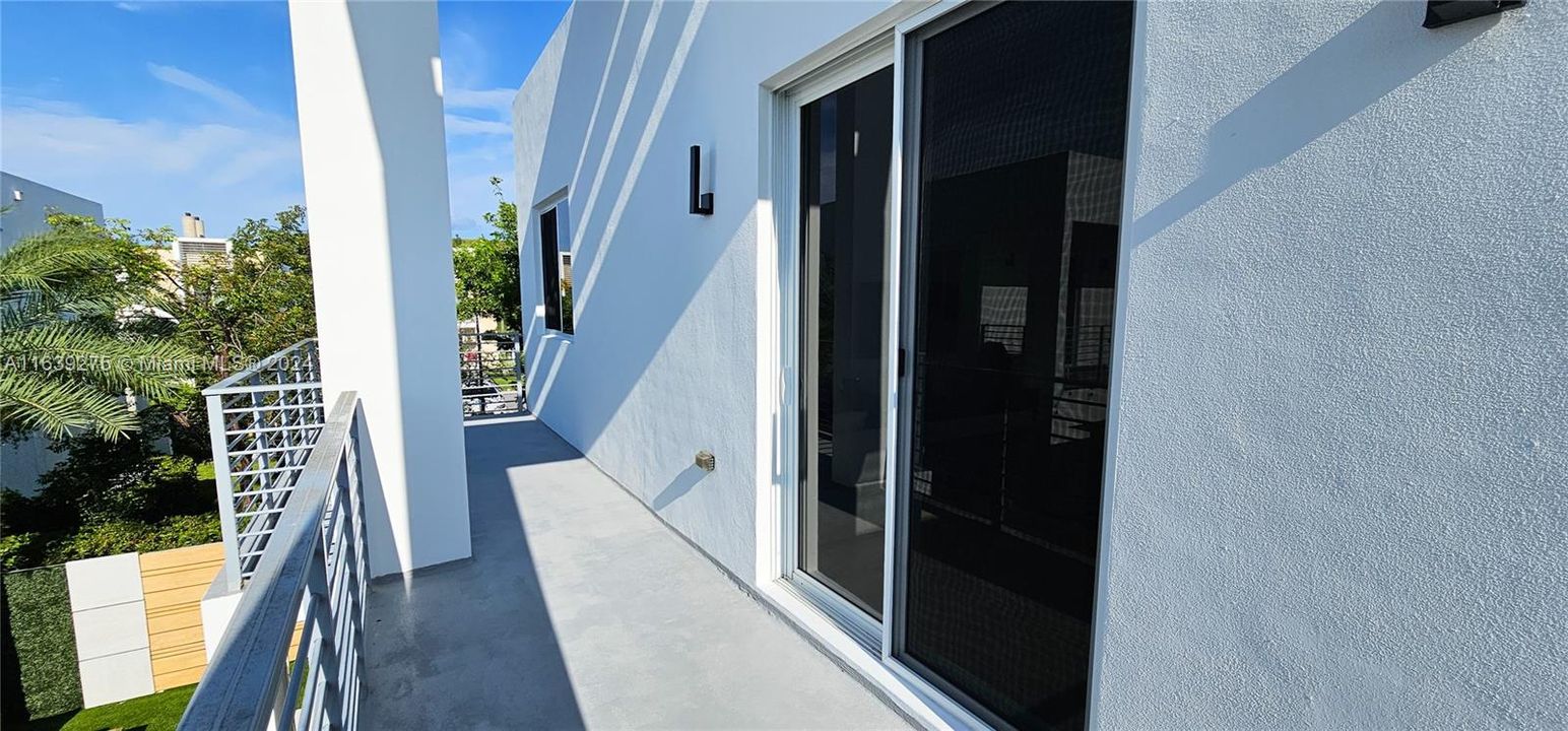 MASTER BEDROOM BALCONY