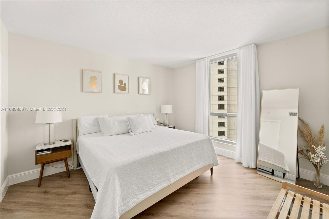 Recently Sold: $515,000 (2 beds, 2 baths, 1350 Square Feet)