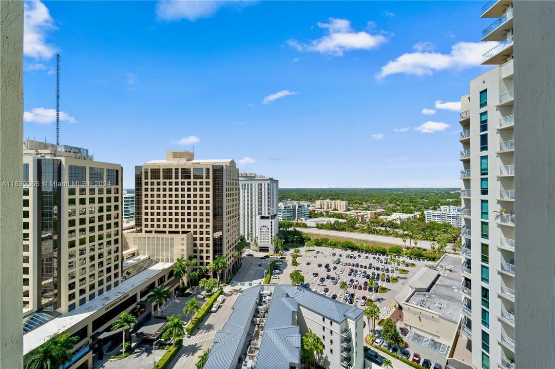 Recently Sold: $515,000 (2 beds, 2 baths, 1350 Square Feet)