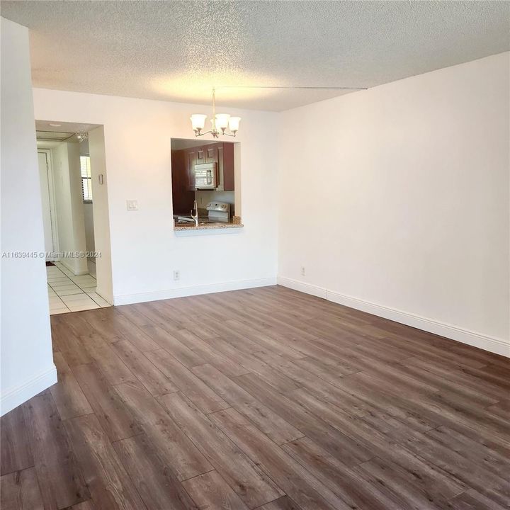 For Rent: $1,840 (2 beds, 2 baths, 815 Square Feet)