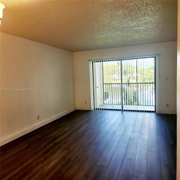 For Rent: $1,840 (2 beds, 2 baths, 815 Square Feet)