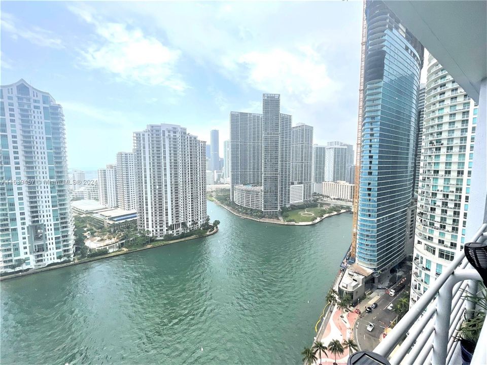 Recently Rented: $3,100 (1 beds, 1 baths, 868 Square Feet)