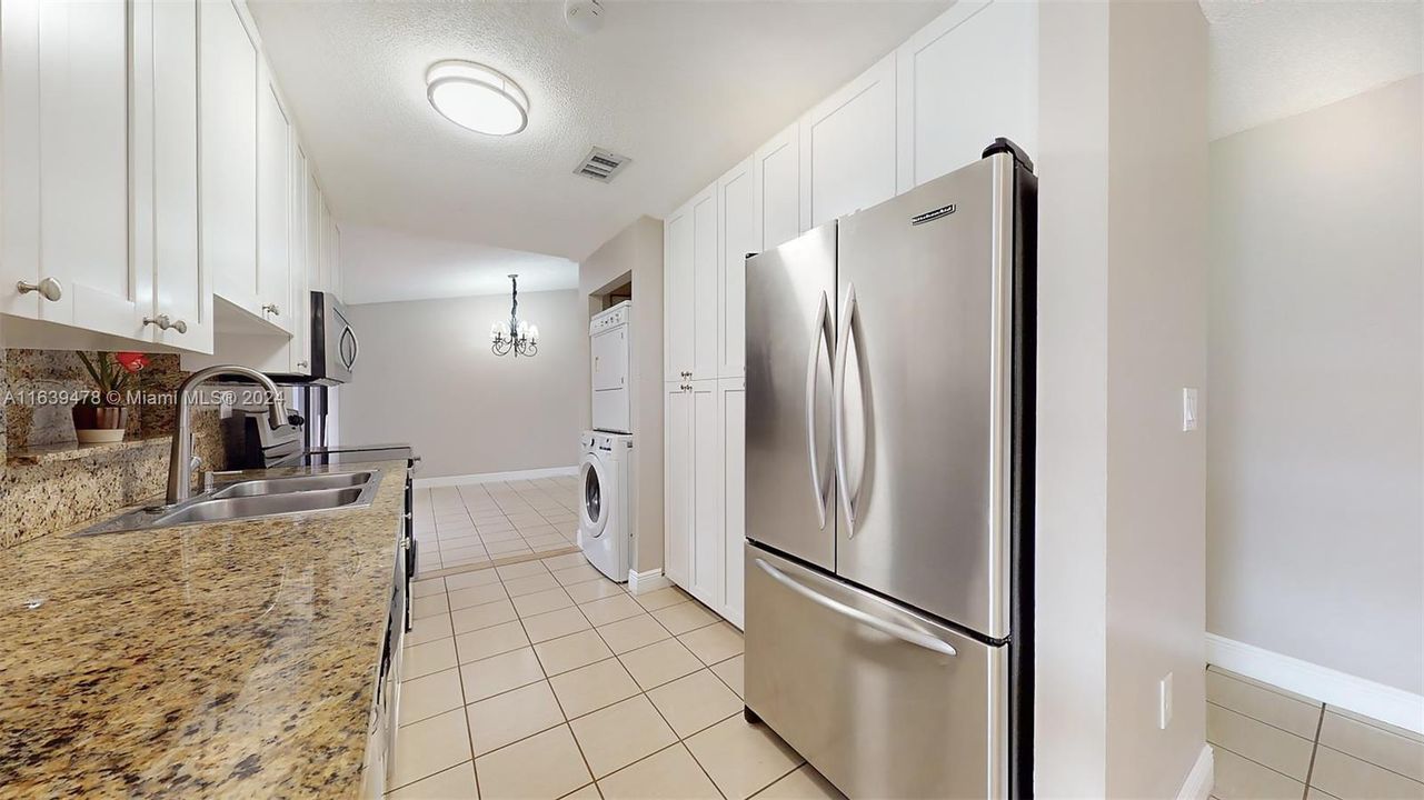 Active With Contract: $3,400 (3 beds, 2 baths, 1612 Square Feet)