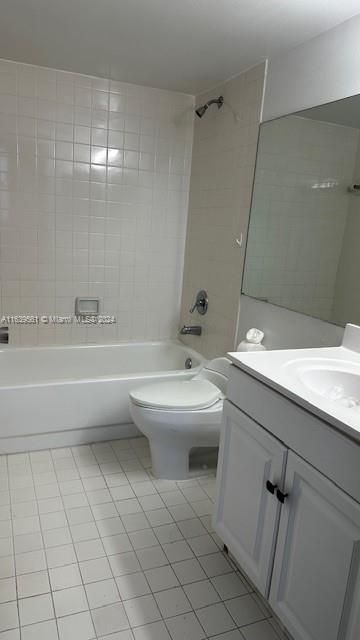 For Rent: $4,000 (2 beds, 2 baths, 985 Square Feet)