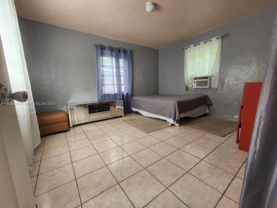 Main House Bedroom 2