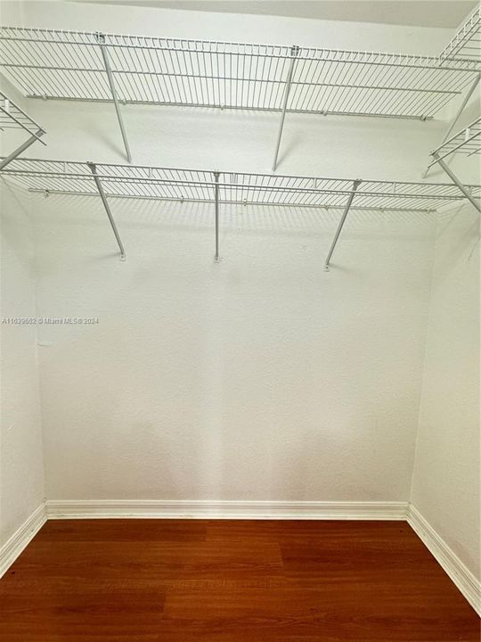 Recently Rented: $3,000 (3 beds, 3 baths, 1270 Square Feet)