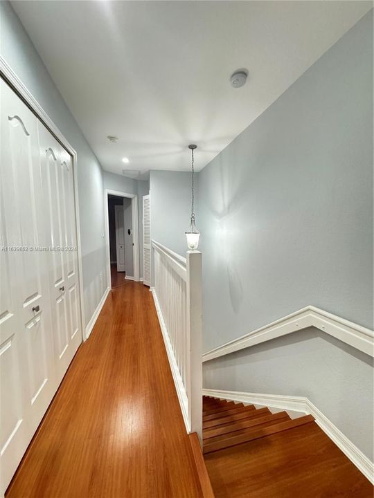 Recently Rented: $3,000 (3 beds, 3 baths, 1270 Square Feet)