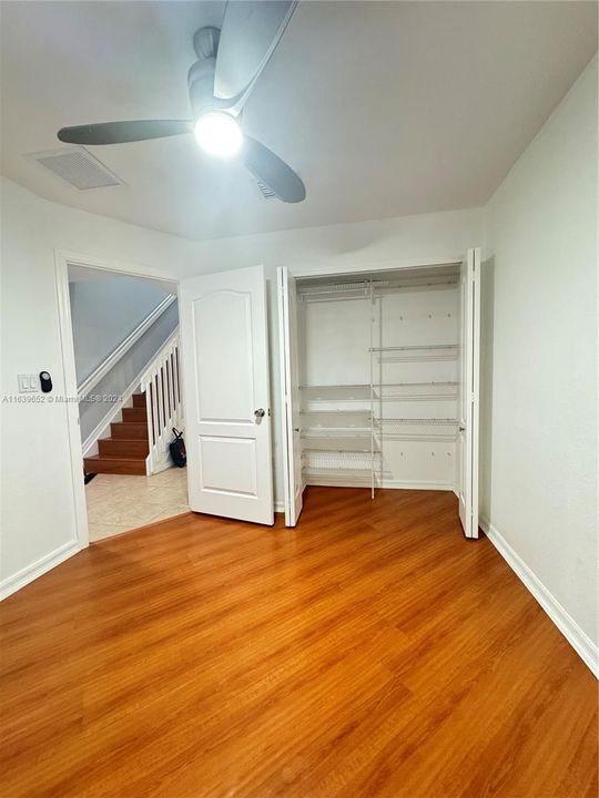 Recently Rented: $3,000 (3 beds, 3 baths, 1270 Square Feet)