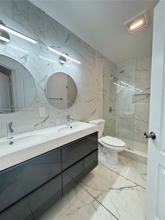 Recently Rented: $3,000 (3 beds, 3 baths, 1270 Square Feet)