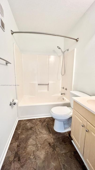 Active With Contract: $1,850 (1 beds, 1 baths, 502 Square Feet)