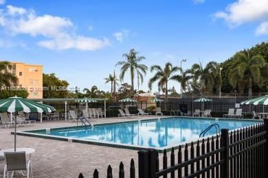 Active With Contract: $1,550 (2 beds, 2 baths, 982 Square Feet)