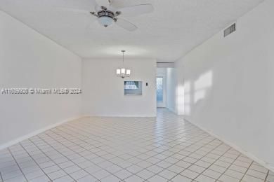 Active With Contract: $1,550 (2 beds, 2 baths, 982 Square Feet)