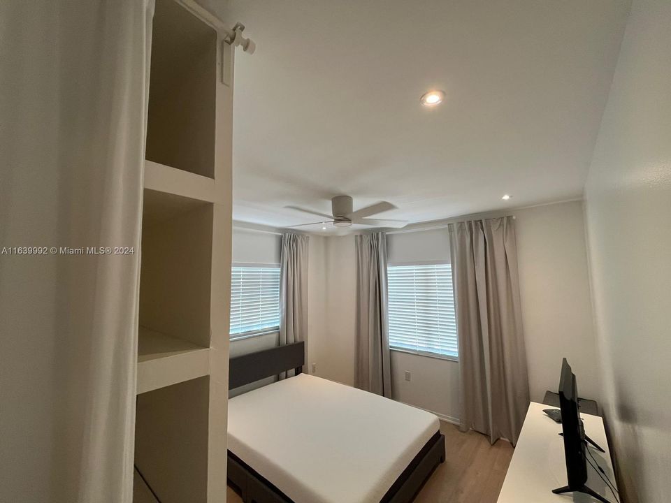 Recently Rented: $2,600 (1 beds, 1 baths, 702 Square Feet)