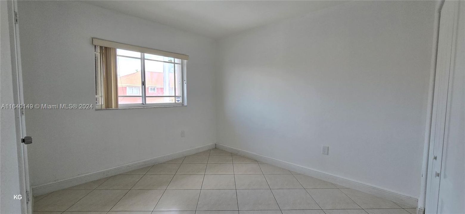 For Sale: $349,990 (2 beds, 2 baths, 1029 Square Feet)