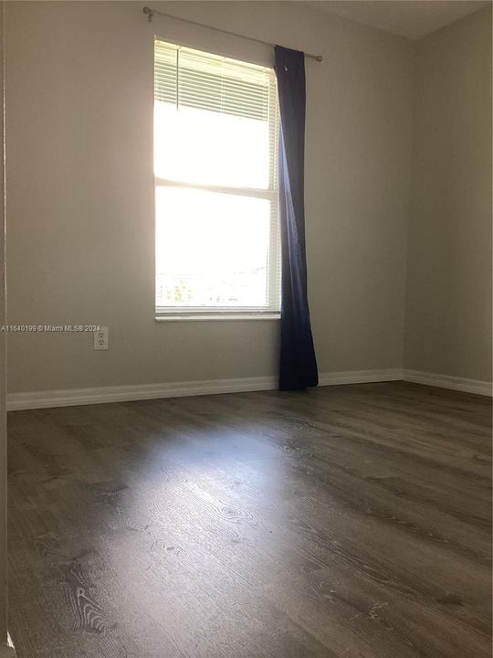 For Rent: $2,100 (3 beds, 2 baths, 0 Square Feet)