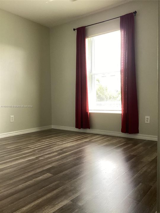 For Rent: $2,100 (3 beds, 2 baths, 0 Square Feet)