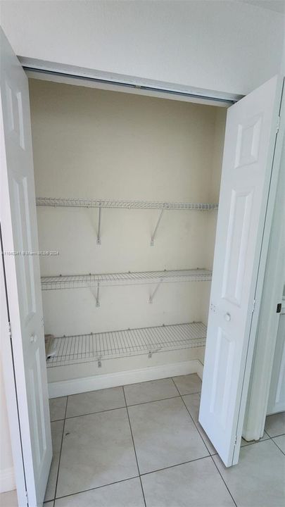 En Renta: $4,950 (4 camas, 2 baños, 1600 Pies cuadrados)