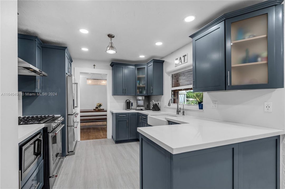 Active With Contract: $1,450,000 (4 beds, 2 baths, 1739 Square Feet)