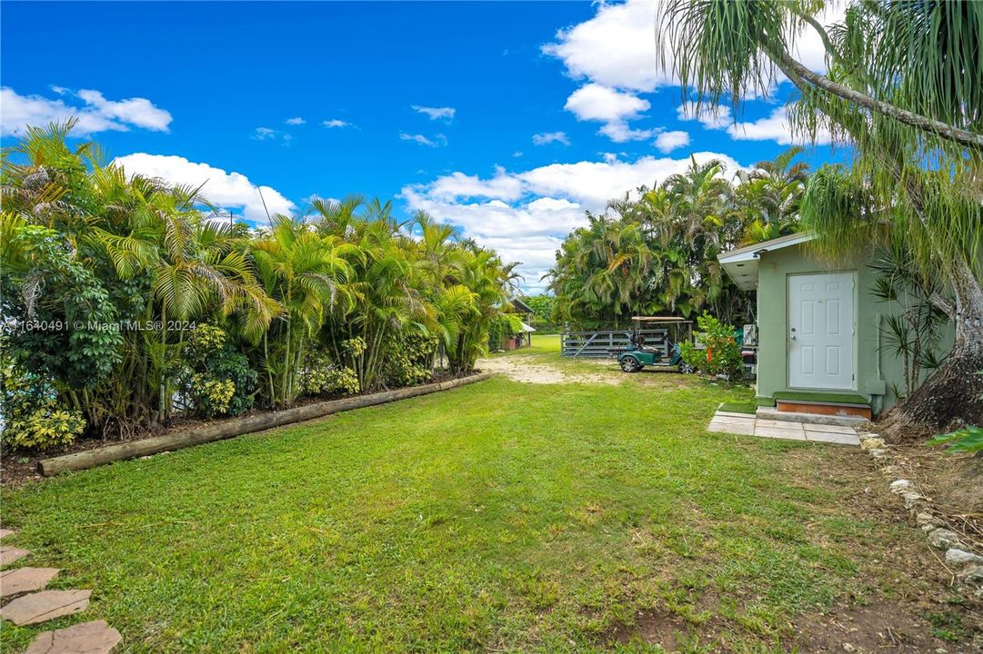 Active With Contract: $1,450,000 (4 beds, 2 baths, 1739 Square Feet)