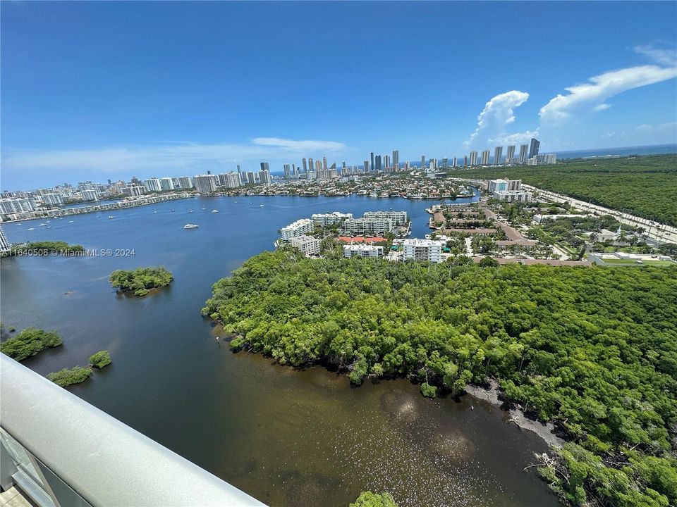 En Venta: $1,970,000 (3 camas, 3 baños, 1648 Pies cuadrados)