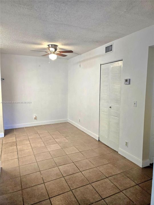 Recently Rented: $1,750 (2 beds, 2 baths, 870 Square Feet)