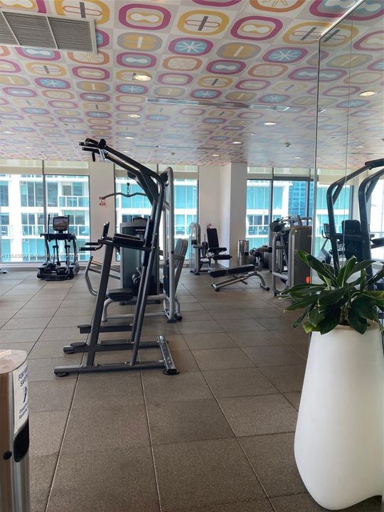 Recently Rented: $2,600 (0 beds, 1 baths, 551 Square Feet)