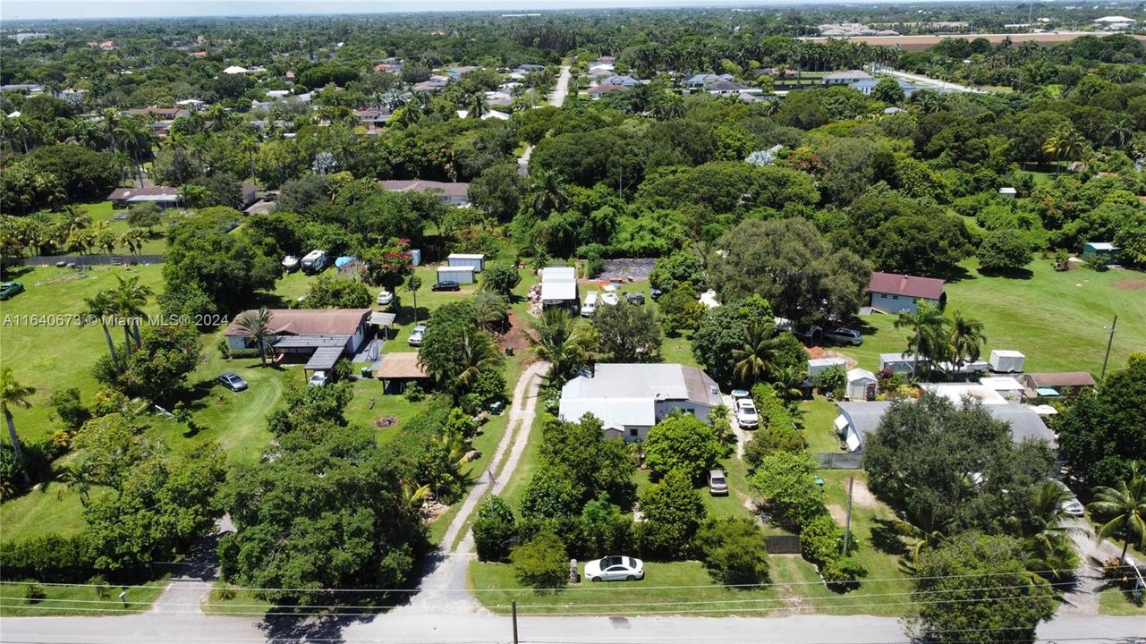 Active With Contract: $699,900 (3 beds, 2 baths, 1451 Square Feet)