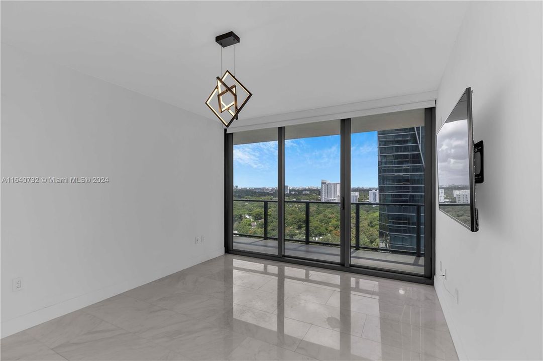 Active With Contract: $7,800 (2 beds, 2 baths, 1091 Square Feet)