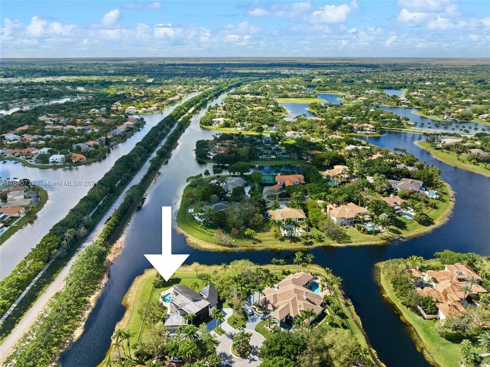 最近租的: $18,500 (5 贝兹, 6 浴室, 6061 平方英尺)