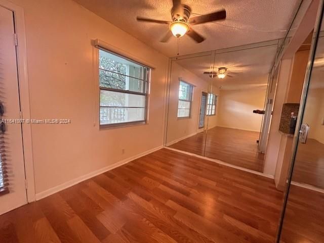 Active With Contract: $155,000 (2 beds, 1 baths, 953 Square Feet)