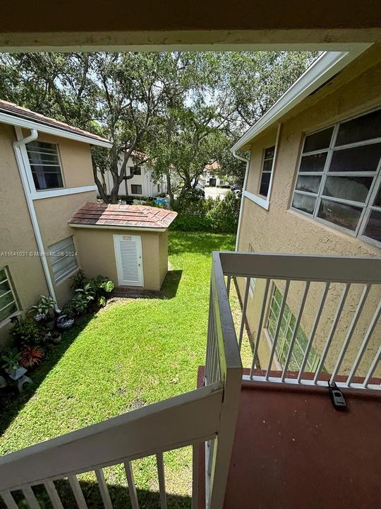 Active With Contract: $1,800 (2 beds, 2 baths, 768 Square Feet)